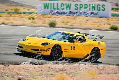 media/Oct-18-2025-Extreme Speed (Sat) [[d6d7e1fef1]]/Group 3 Purple/Session 2 (Turn 3)/